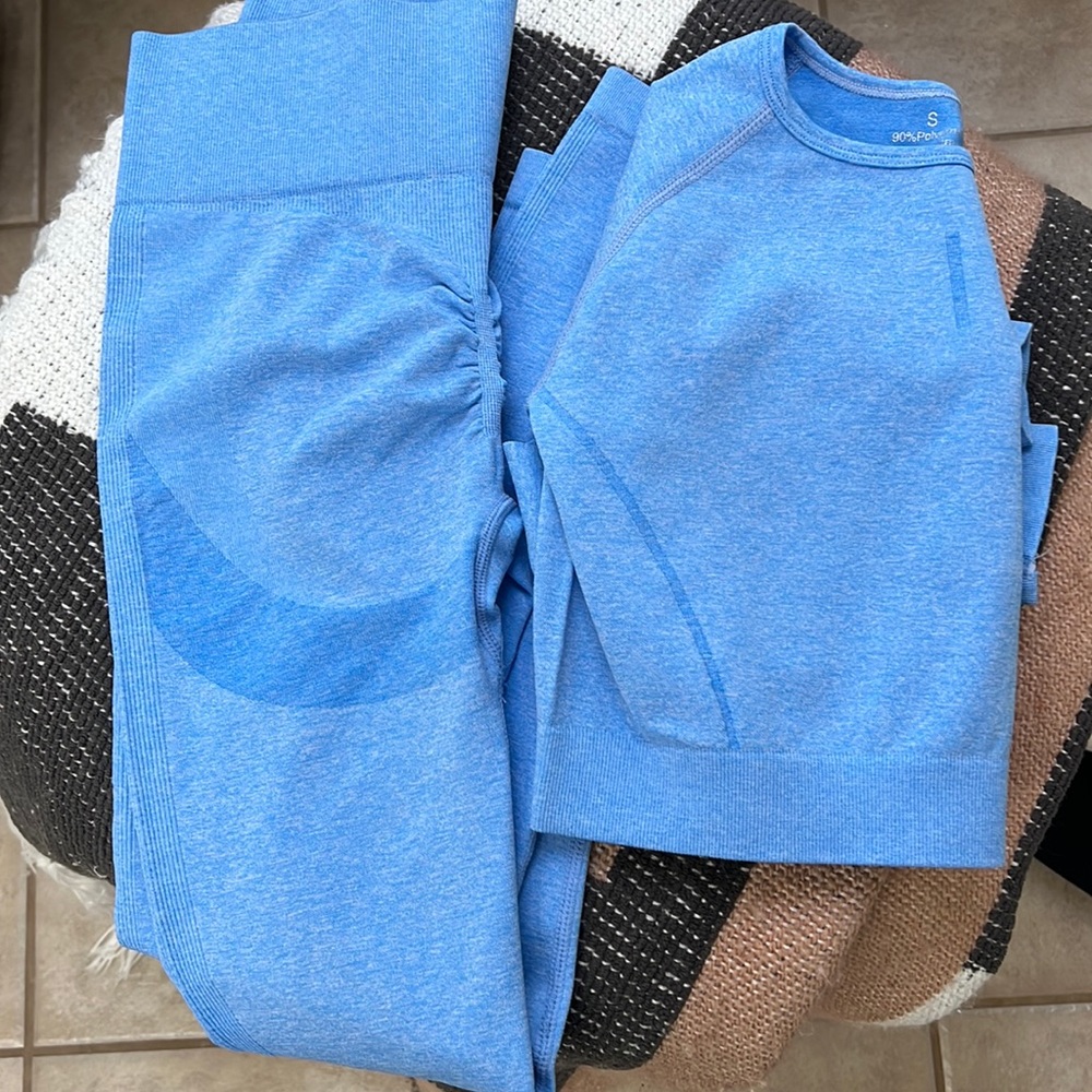 Matching blue workout set NWOT